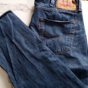Classic Levi's 501 Men's Jeans 38x32